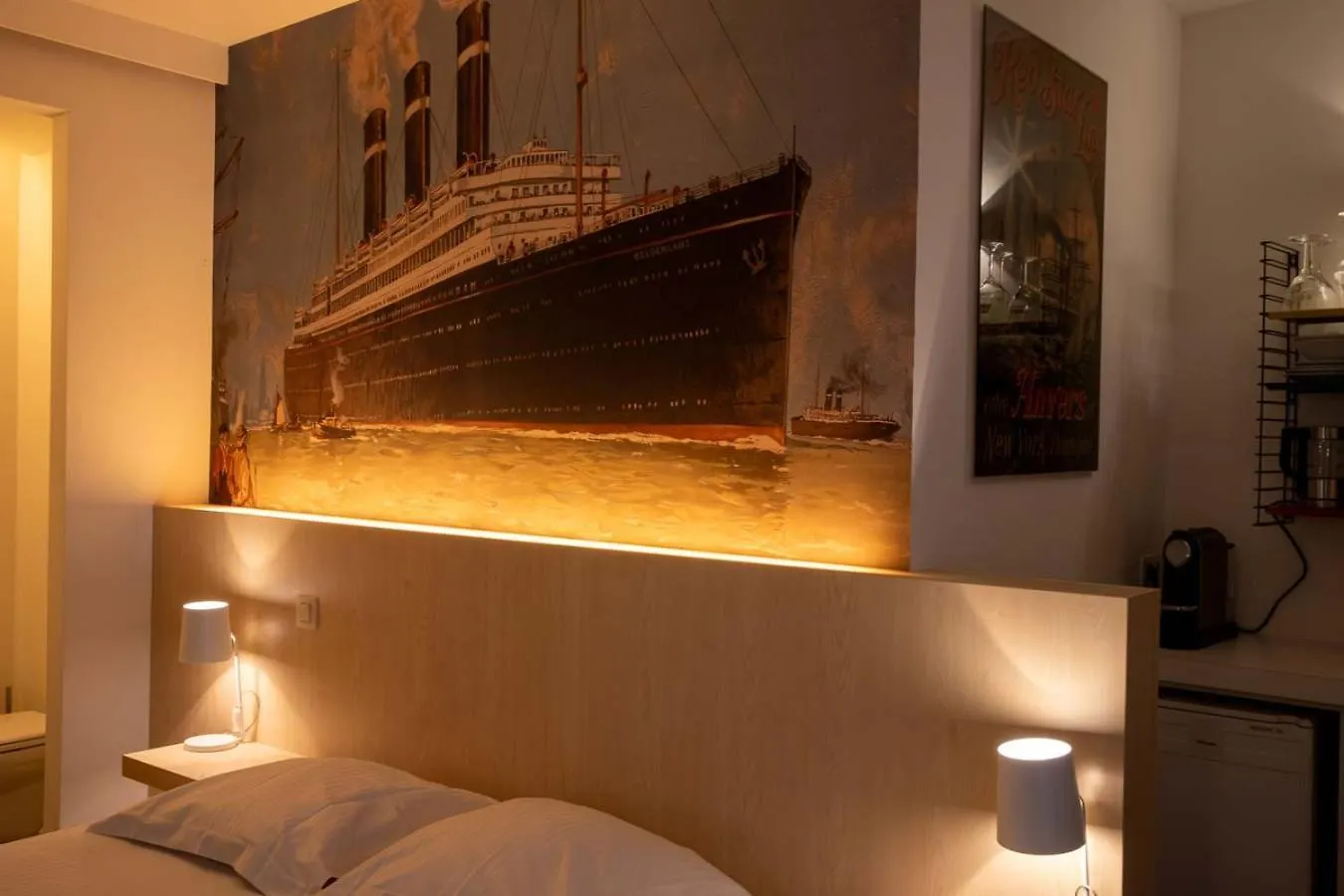 Antwerp For Two B&B 3*,  Bélgica