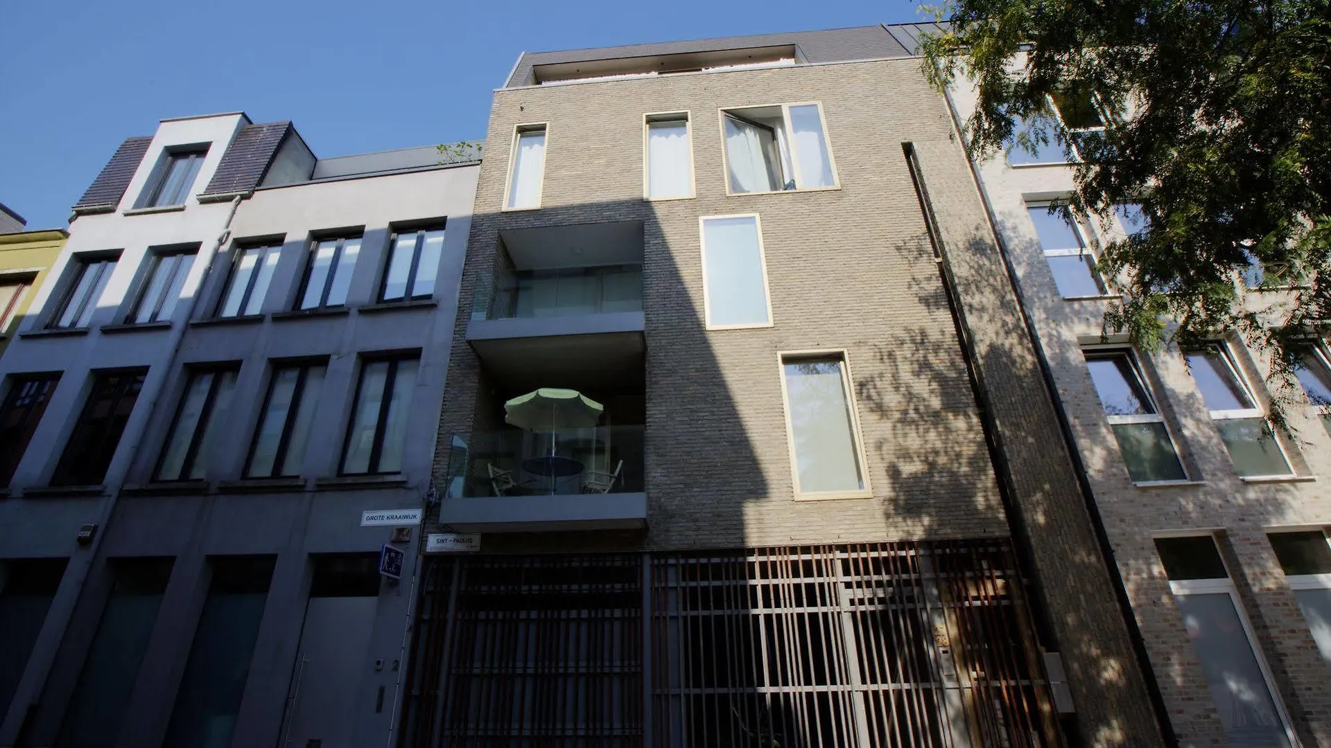 Antwerp For Two B&B 3*,